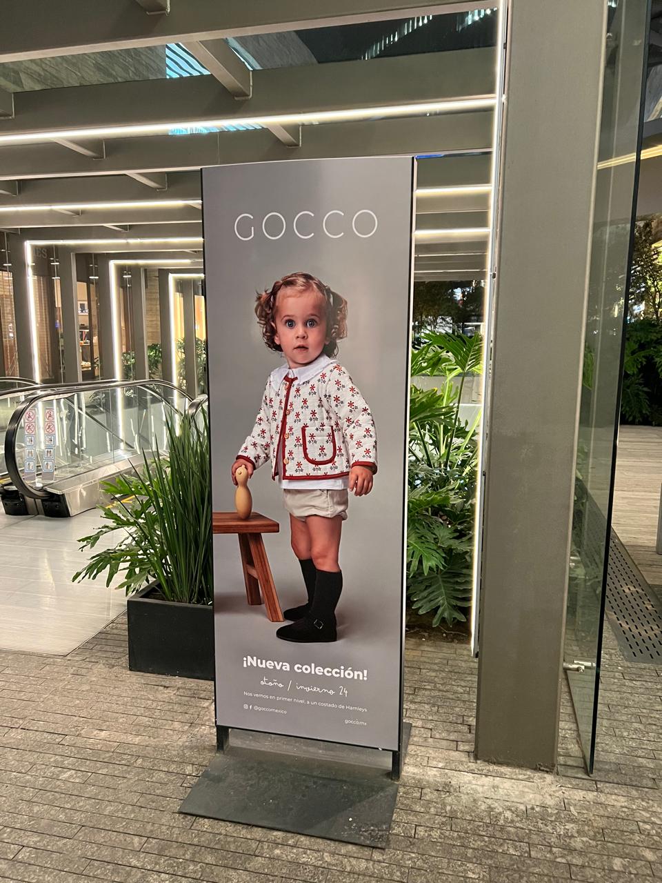 totem pvc plaza comercial